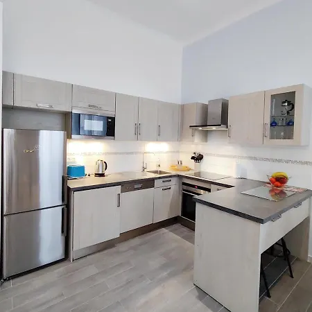 Terre Et Lejlighed *